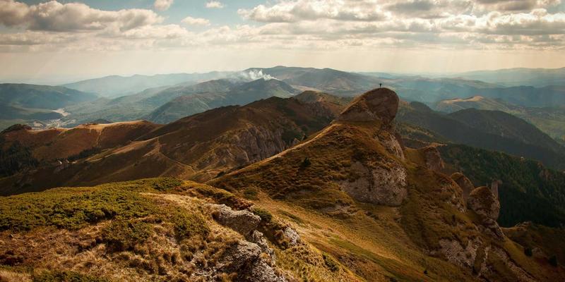 五金制品表面处理技术：从电镀到喷涂的工艺选择与环保趋势