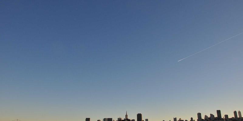 实验室设备五金配件解析：防化防腐台面结构与可调节支架系统的核心价值